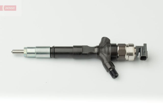 Denso Fuel Injector Nozzle DCRI105880 - image 2