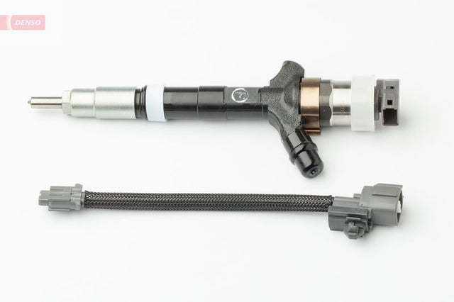 Denso Fuel Injector Nozzle DCRI100950 - image 2