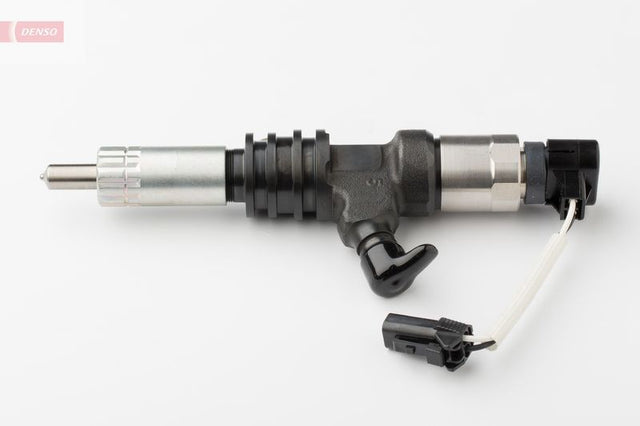 Denso Fuel Injector Nozzle DCRI105450 - image 2