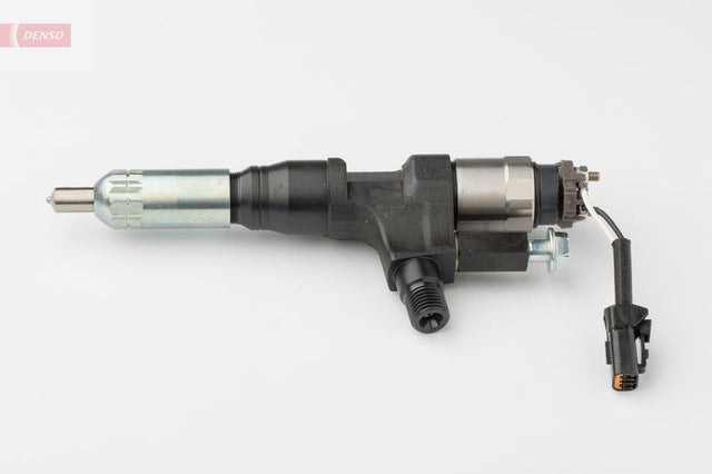 Denso Fuel Injector Nozzle DCRI106590 - image 2