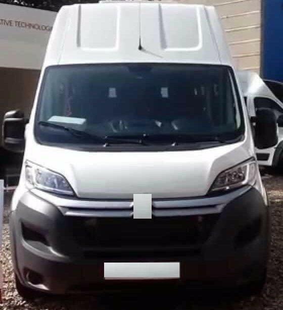 Fits Citroen Relay 2014- Front Bumper End Corner No Fog Hole & Wheel Extension Mat Dark Gray Right - image 9