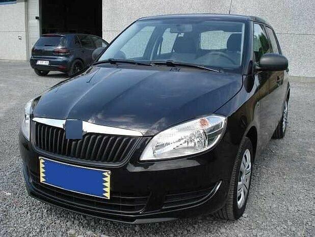 Fits Skoda Fabia 2010-2014 Front Main Centre Grille Mat-Black - image 2