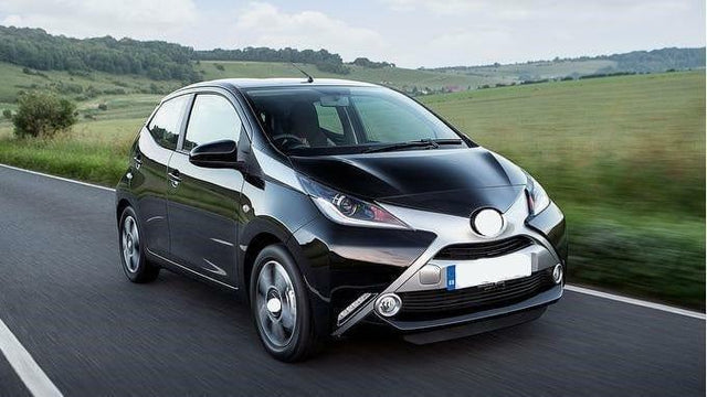 Fits Toyota Aygo 2014- Front Wing Arch Liner Splash Guard Passenger Side Complete - image 2