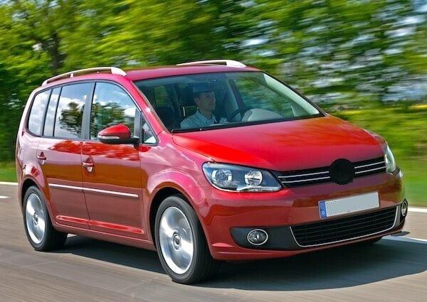 Fits VW Touran 2010-2015 Front Bumper Grille Lower Centre Chrome  - image 2