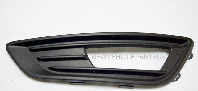 Fits Ford Focus 2014- Front Bumper Fog Grille No Chrome Moulding Passenger Side  - image 2