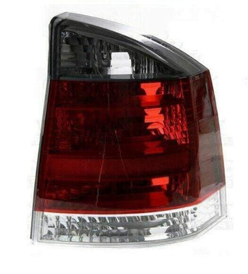 Fits Vauxhall Vectra Saloon 2002-2008 Rear Light Lamp Driver Side Smoked Indicator - tradevehicleparts.co.uk