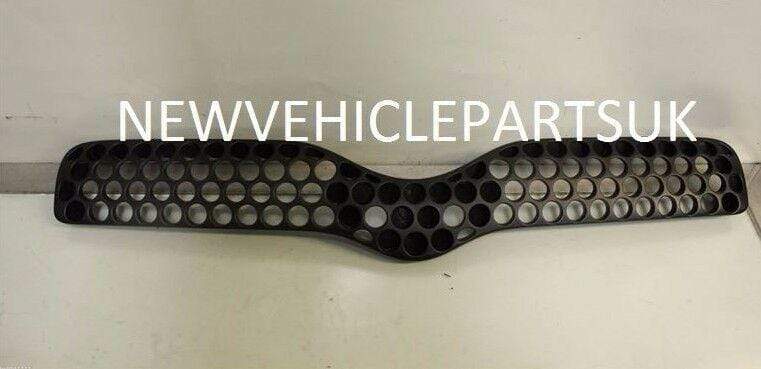 Toyota Yaris 1999-2003 Front Grille Centre Main Black