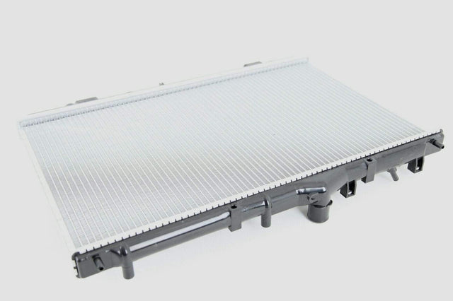 Fits Volvo V40 1995-2004 Radiator (1.6 I 16V, 1.8 I 16V, 2.0 I 16V Petrol) (Manual/Automatic) (With/Without Ac) - image 3
